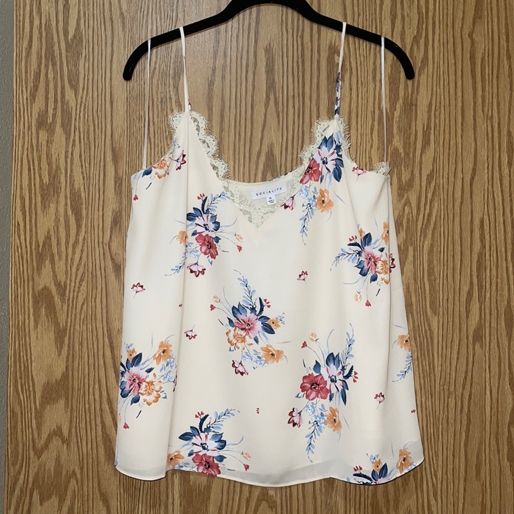 White floral lace trimmed XL tank top